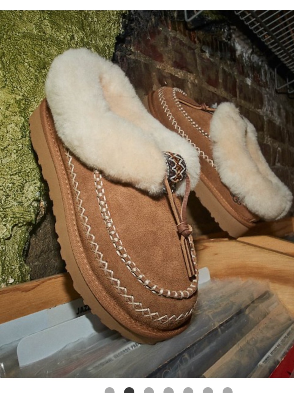 UGG Tasman Alpine Slipper in Chesnut